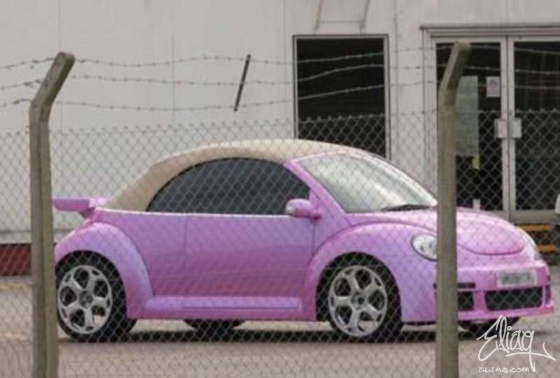 Ružový VW New Beetle – Barbie na steroidoch