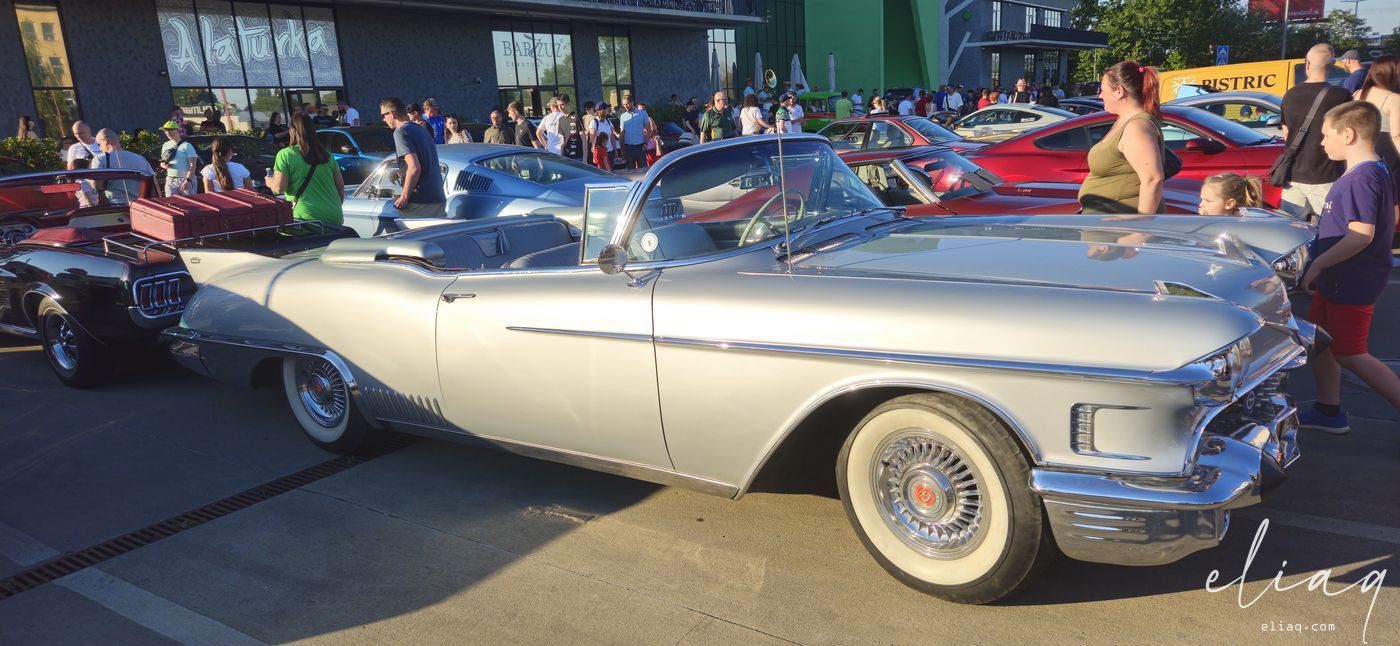 2 de mayo de 2025: Quedada de los «Fridays Us» y coches clásicos - foto 15