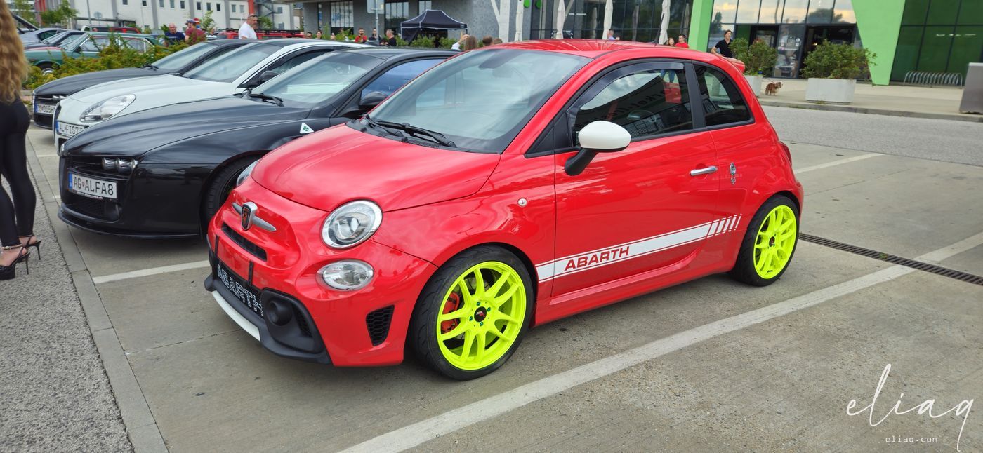 1 de agosto de 2025: Quedada de los «Fridays Us» y coches clásicos - foto 2