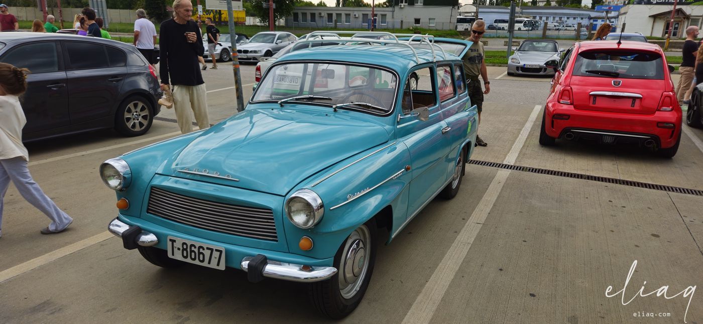 1 de agosto de 2025: Quedada de los «Fridays Us» y coches clásicos - foto 5