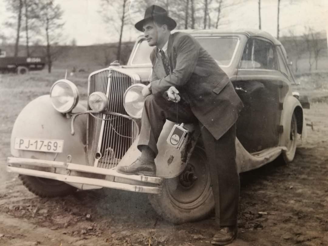 Stará Bratislava, auto so značkou PJ-17-69