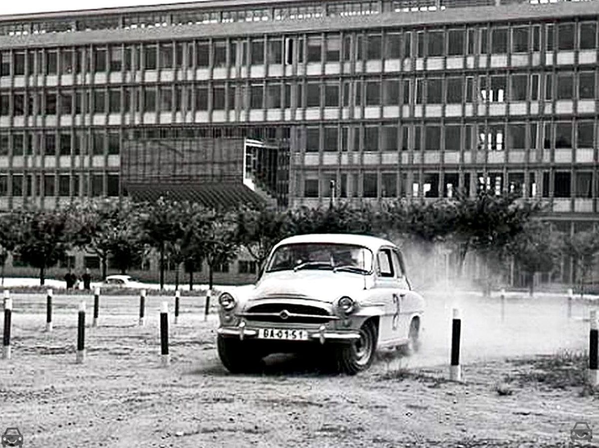 Stará Bratislava, Skoda octavia, auto so značkou BA-01-51