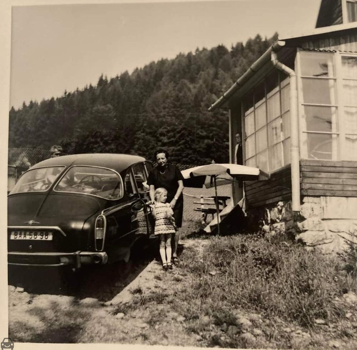 Stará Bratislava, Tatra 603, auto so značkou BAA-58-98