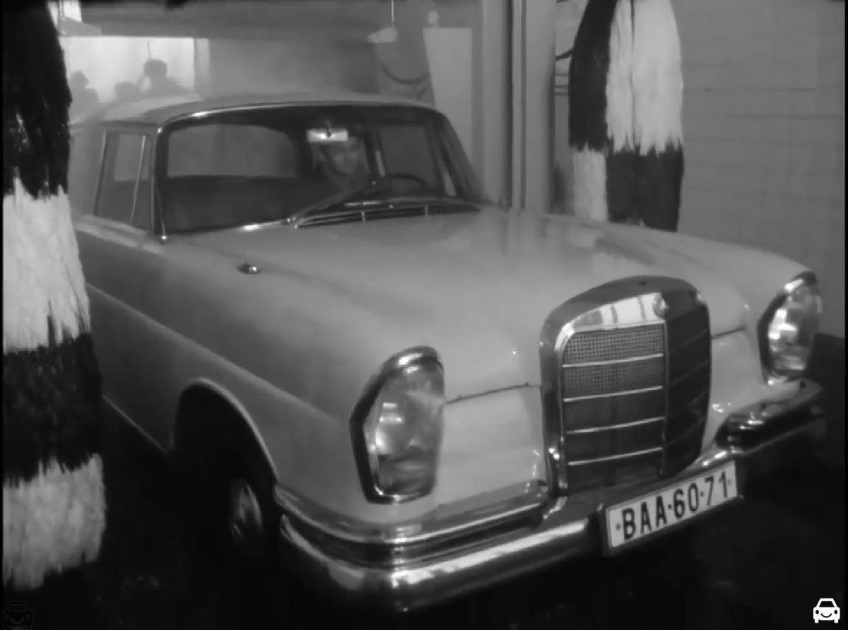 Stará Bratislava, Merecedes benz, auto so značkou BAA-60-71