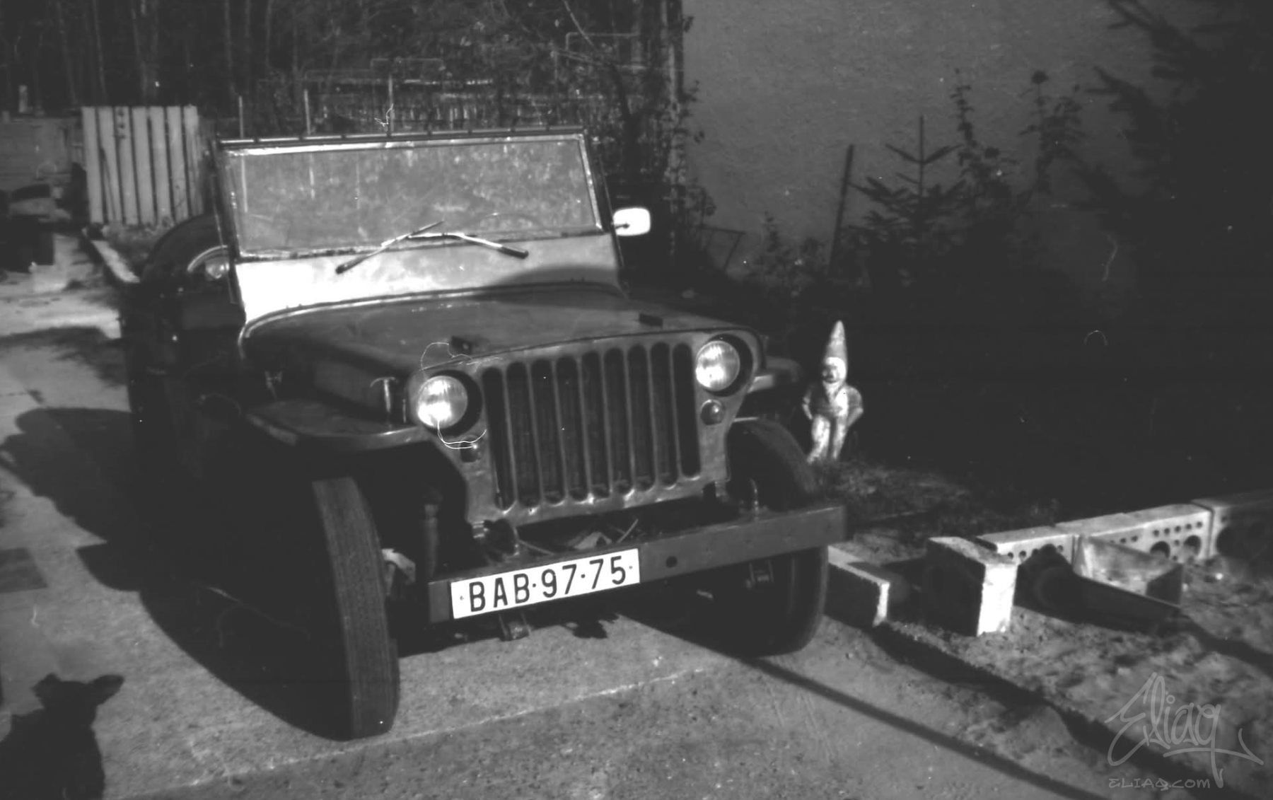 Stará Bratislava, Jeep willys, auto so značkou BAB-97-75