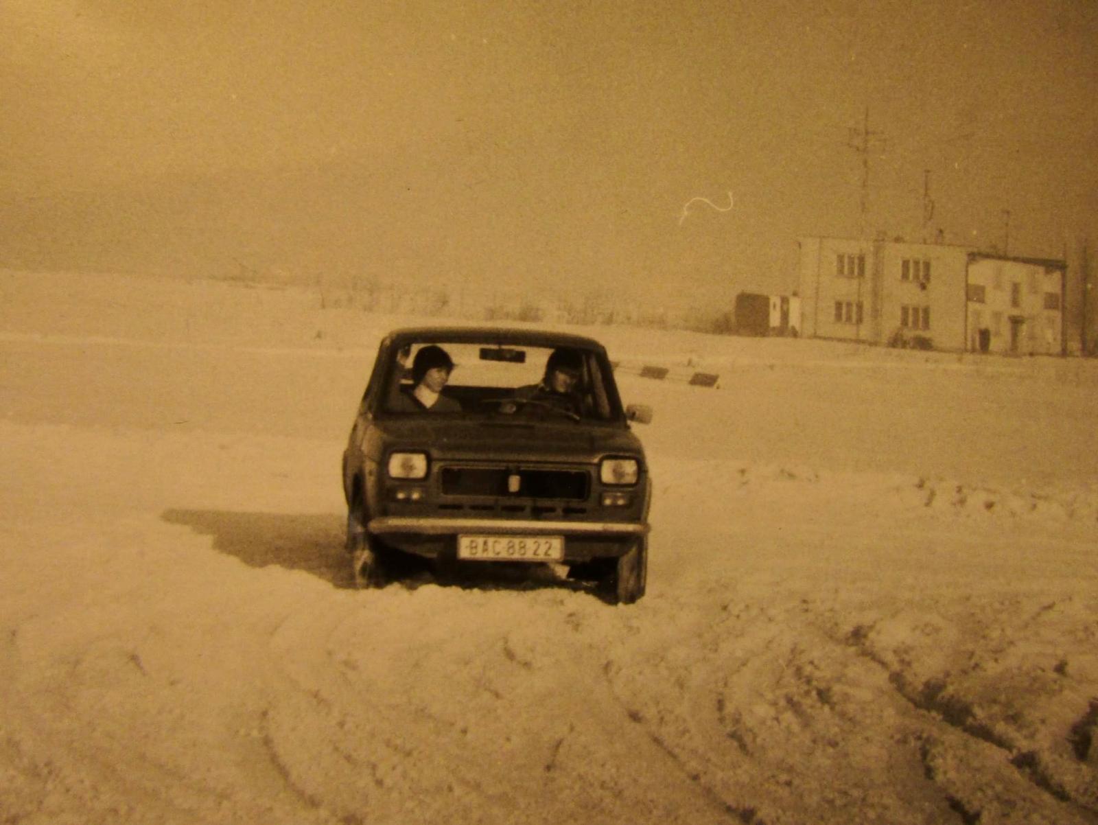Stará Bratislava, Fiat 127, auto so značkou BAC-88-22