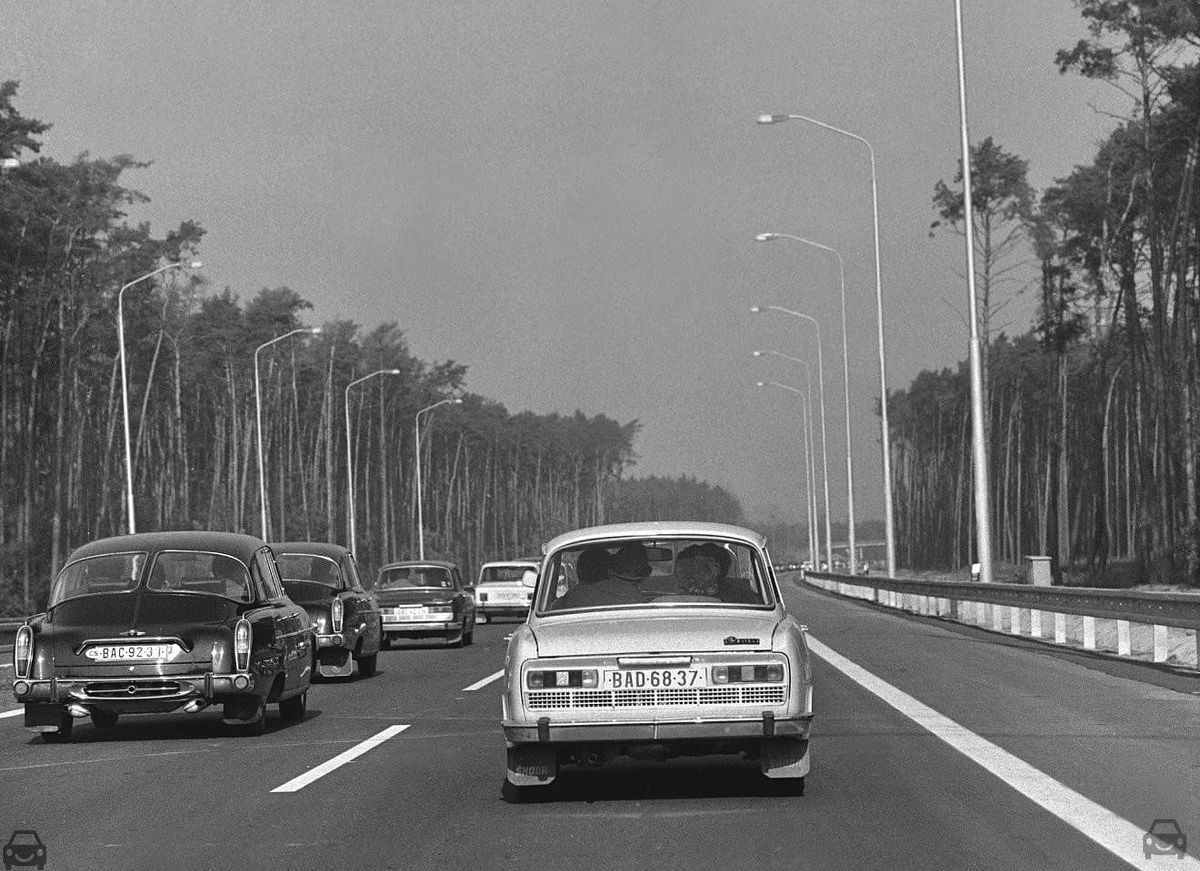 Stará Bratislava, auto so značkou BAC-92-31