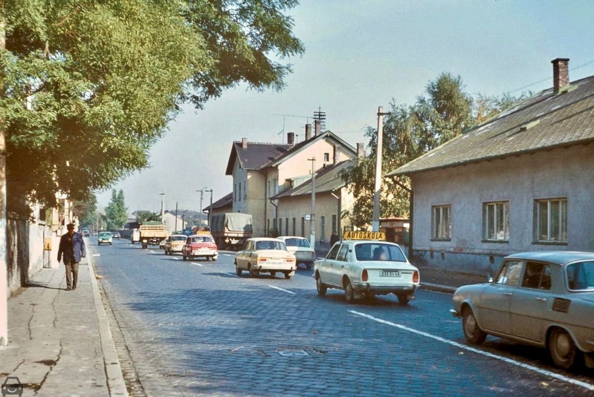 Stará Bratislava, Skoda nivy, auto so značkou BAK-84-46
