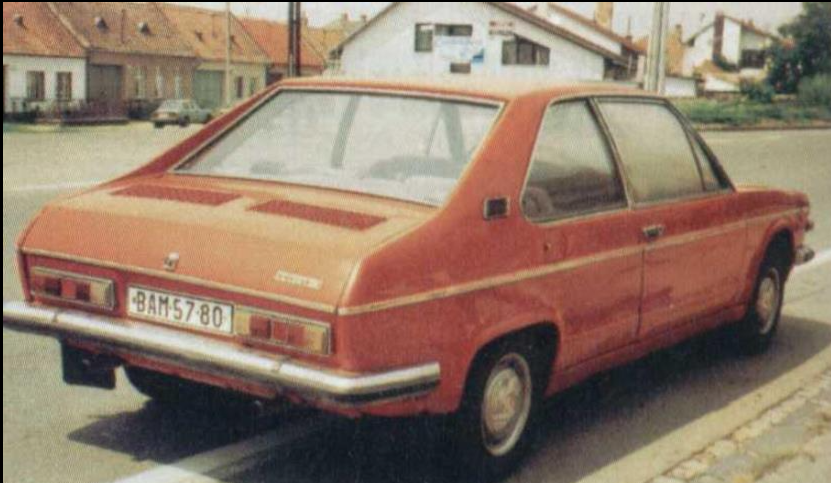 Stará Bratislava, Tatra 613 coupe 2, auto so značkou BAM-57-80