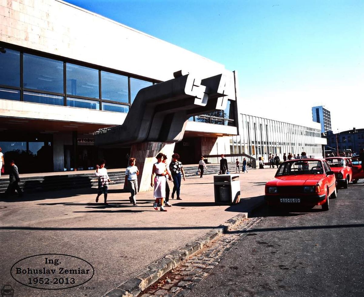 Stará Bratislava, Skoda 120, auto so značkou BAO-66-06