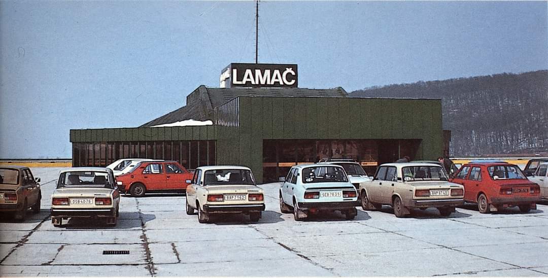 Stará Bratislava, Vaz od lamac, auto so značkou BAP-31-62
