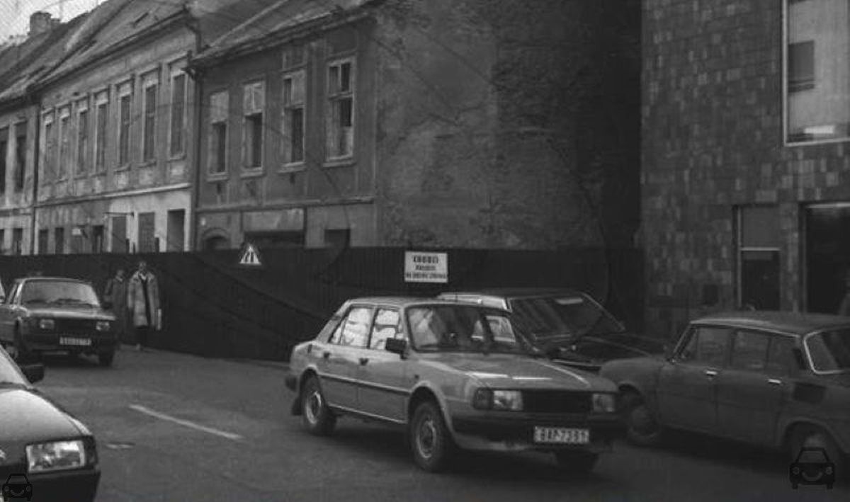 Stará Bratislava, Skoda 120 dunajska ulica (1980), auto so značkou BAP-73-51