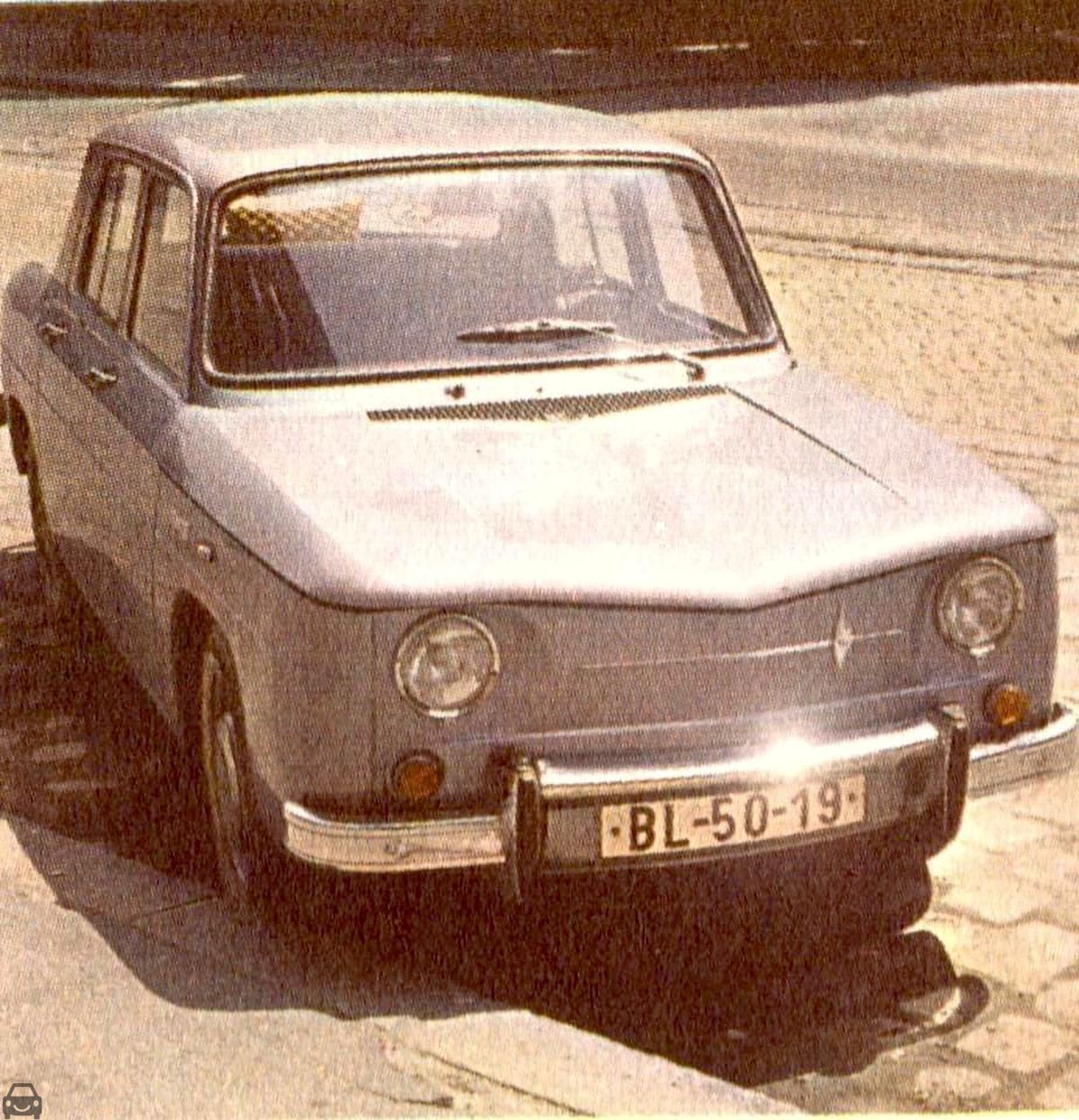 Stará Bratislava, Renault 8, auto so značkou BL-50-19